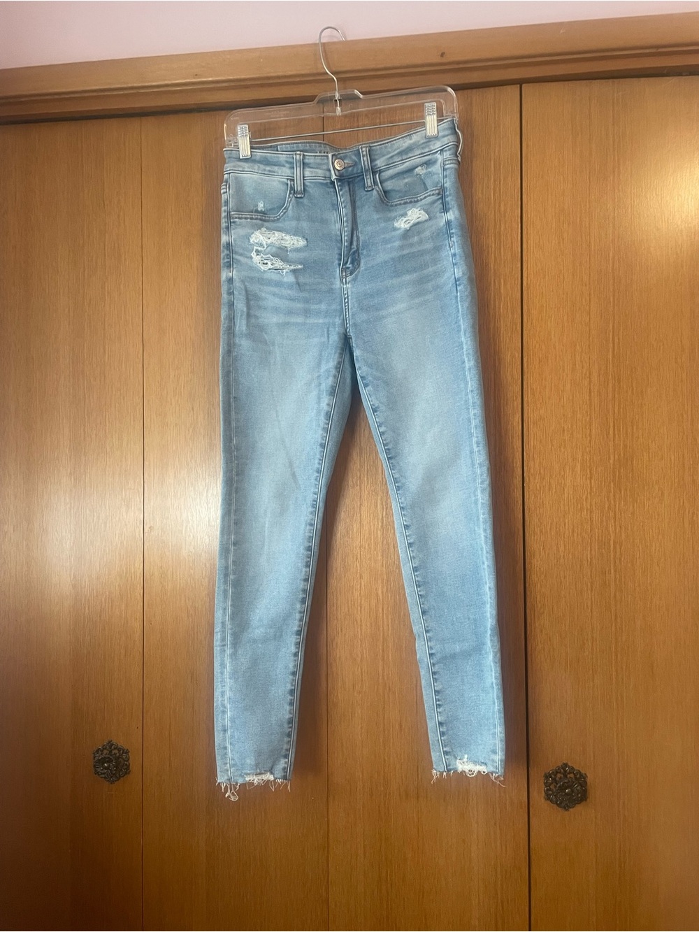 American Eagle Outfitters Light Blue Distressed Skinny Jeans